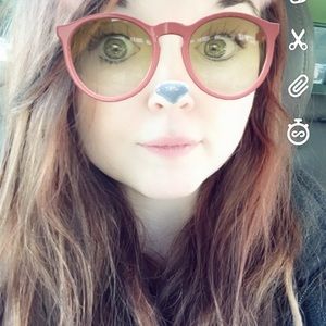 Meet your Posher, Whitney